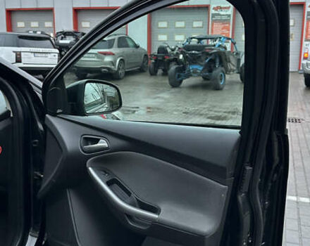 Черный Форд Фокус, объемом двигателя 1.56 л и пробегом 253 тыс. км за 7200 $, фото 20 на Automoto.ua