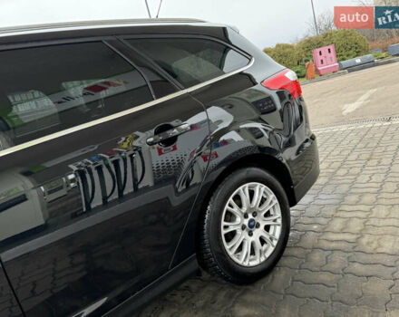 Черный Форд Фокус, объемом двигателя 1.6 л и пробегом 243 тыс. км за 8350 $, фото 35 на Automoto.ua