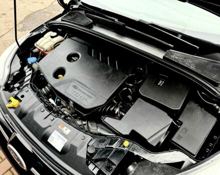 Черный Форд Фокус, объемом двигателя 1.6 л и пробегом 243 тыс. км за 8350 $, фото 22 на Automoto.ua