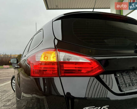 Черный Форд Фокус, объемом двигателя 1.6 л и пробегом 243 тыс. км за 8350 $, фото 43 на Automoto.ua