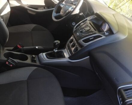 Черный Форд Фокус, объемом двигателя 1.6 л и пробегом 230 тыс. км за 7100 $, фото 4 на Automoto.ua