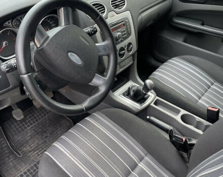 Черный Форд Фокус, объемом двигателя 1.56 л и пробегом 333 тыс. км за 6500 $, фото 17 на Automoto.ua