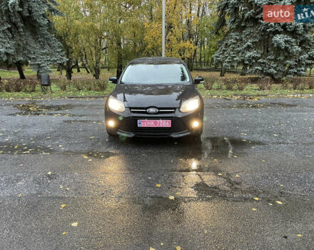 Черный Форд Фокус, объемом двигателя 1.6 л и пробегом 255 тыс. км за 8500 $, фото 3 на Automoto.ua