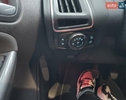 Черный Форд Фокус, объемом двигателя 1.6 л и пробегом 255 тыс. км за 8500 $, фото 19 на Automoto.ua