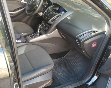 Черный Форд Фокус, объемом двигателя 1.6 л и пробегом 230 тыс. км за 7100 $, фото 2 на Automoto.ua