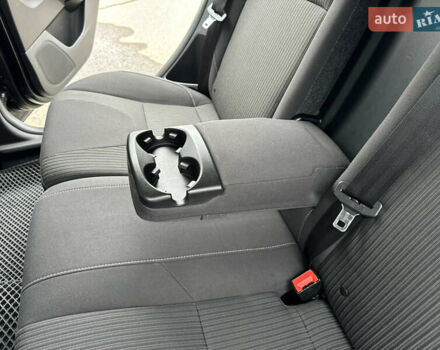 Черный Форд Фокус, объемом двигателя 1.6 л и пробегом 243 тыс. км за 8350 $, фото 87 на Automoto.ua