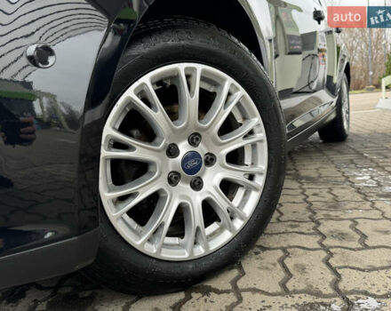 Черный Форд Фокус, объемом двигателя 1.6 л и пробегом 243 тыс. км за 8350 $, фото 26 на Automoto.ua