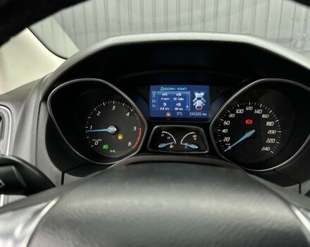 Черный Форд Фокус, объемом двигателя 1.6 л и пробегом 243 тыс. км за 8350 $, фото 13 на Automoto.ua