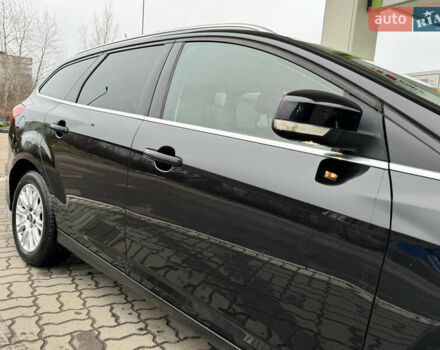 Черный Форд Фокус, объемом двигателя 1.6 л и пробегом 243 тыс. км за 8350 $, фото 13 на Automoto.ua