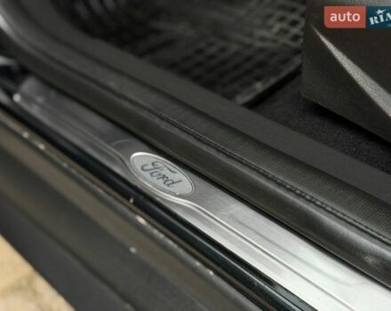 Черный Форд Фокус, объемом двигателя 1.6 л и пробегом 246 тыс. км за 7950 $, фото 56 на Automoto.ua