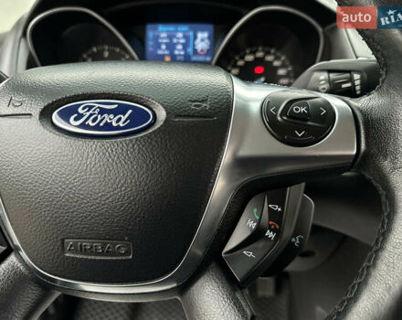 Черный Форд Фокус, объемом двигателя 1.6 л и пробегом 243 тыс. км за 8350 $, фото 74 на Automoto.ua