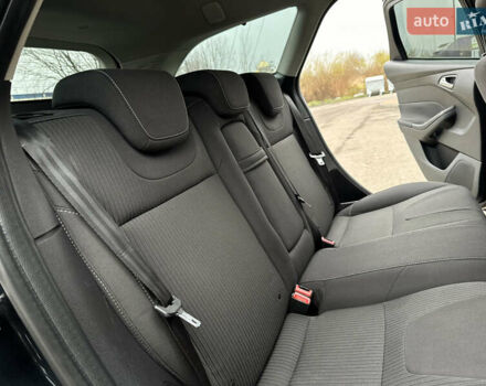 Черный Форд Фокус, объемом двигателя 1.6 л и пробегом 243 тыс. км за 8350 $, фото 106 на Automoto.ua