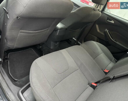 Чорний Форд Фокус, об'ємом двигуна 1.6 л та пробігом 227 тис. км за 8299 $, фото 21 на Automoto.ua