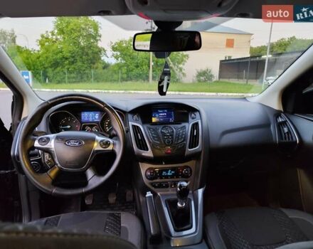 Черный Форд Фокус, объемом двигателя 1.6 л и пробегом 264 тыс. км за 8099 $, фото 11 на Automoto.ua