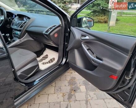 Черный Форд Фокус, объемом двигателя 1.6 л и пробегом 215 тыс. км за 8100 $, фото 26 на Automoto.ua