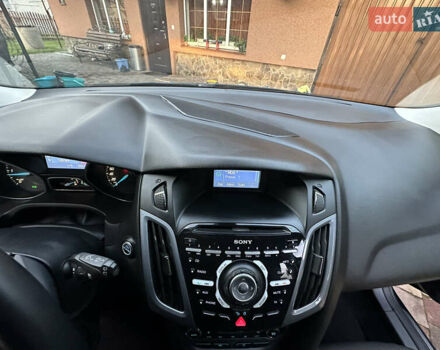 Черный Форд Фокус, объемом двигателя 1.6 л и пробегом 205 тыс. км за 7200 $, фото 33 на Automoto.ua