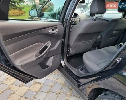 Черный Форд Фокус, объемом двигателя 1.6 л и пробегом 215 тыс. км за 8100 $, фото 32 на Automoto.ua