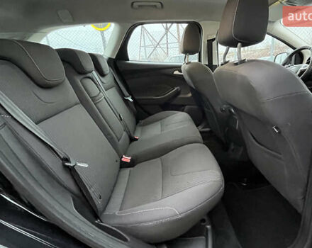 Черный Форд Фокус, объемом двигателя 1.6 л и пробегом 227 тыс. км за 8300 $, фото 19 на Automoto.ua