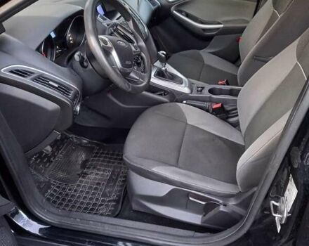 Черный Форд Фокус, объемом двигателя 1.6 л и пробегом 250 тыс. км за 7000 $, фото 5 на Automoto.ua