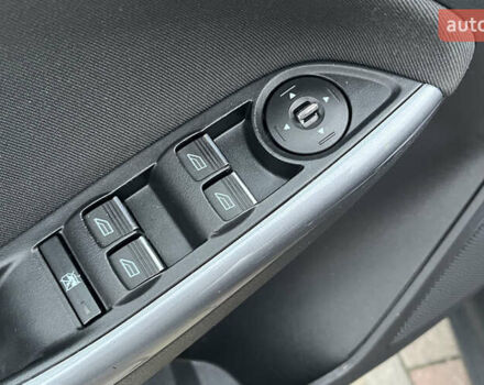 Черный Форд Фокус, объемом двигателя 1.6 л и пробегом 227 тыс. км за 8300 $, фото 15 на Automoto.ua