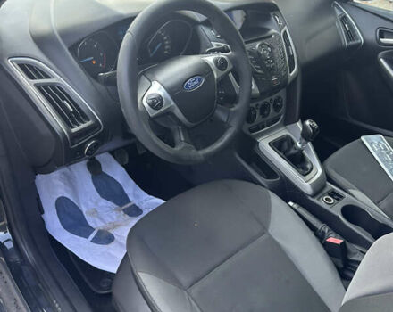 Черный Форд Фокус, объемом двигателя 1.6 л и пробегом 240 тыс. км за 7222 $, фото 11 на Automoto.ua