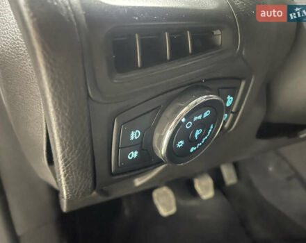 Черный Форд Фокус, объемом двигателя 1.6 л и пробегом 211 тыс. км за 7750 $, фото 35 на Automoto.ua