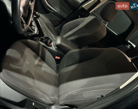 Черный Форд Фокус, объемом двигателя 1.6 л и пробегом 238 тыс. км за 8400 $, фото 7 на Automoto.ua