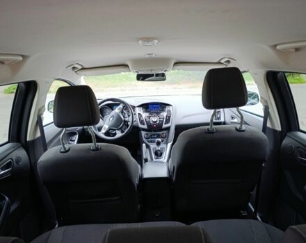 Черный Форд Фокус, объемом двигателя 1.6 л и пробегом 228 тыс. км за 7600 $, фото 5 на Automoto.ua