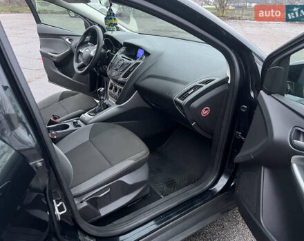 Черный Форд Фокус, объемом двигателя 1.6 л и пробегом 180 тыс. км за 7400 $, фото 17 на Automoto.ua