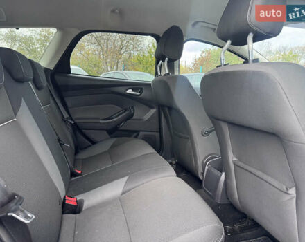 Черный Форд Фокус, объемом двигателя 1.6 л и пробегом 195 тыс. км за 7590 $, фото 24 на Automoto.ua