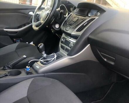 Черный Форд Фокус, объемом двигателя 1.6 л и пробегом 214 тыс. км за 8200 $, фото 7 на Automoto.ua