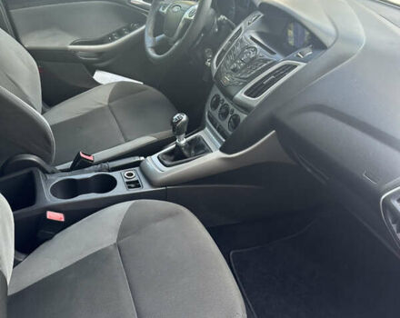 Черный Форд Фокус, объемом двигателя 1.6 л и пробегом 240 тыс. км за 7222 $, фото 6 на Automoto.ua