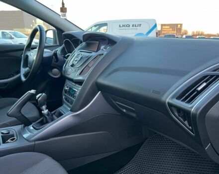 Чорний Форд Фокус, об'ємом двигуна 1.6 л та пробігом 295 тис. км за 7890 $, фото 38 на Automoto.ua