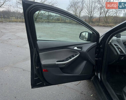 Черный Форд Фокус, объемом двигателя 1.6 л и пробегом 180 тыс. км за 7400 $, фото 9 на Automoto.ua