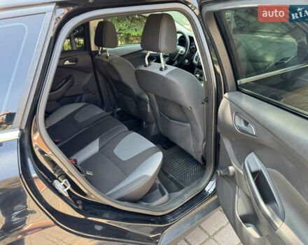 Черный Форд Фокус, объемом двигателя 1.6 л и пробегом 239 тыс. км за 8200 $, фото 16 на Automoto.ua