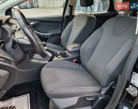 Черный Форд Фокус, объемом двигателя 1.6 л и пробегом 215 тыс. км за 8100 $, фото 22 на Automoto.ua