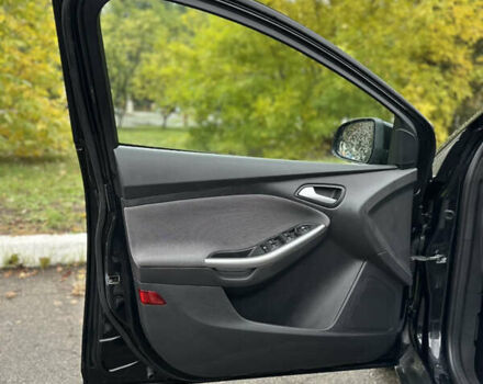 Чорний Форд Фокус, об'ємом двигуна 1.6 л та пробігом 269 тис. км за 6950 $, фото 8 на Automoto.ua