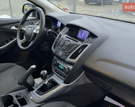 Черный Форд Фокус, объемом двигателя 1.6 л и пробегом 227 тыс. км за 8300 $, фото 17 на Automoto.ua