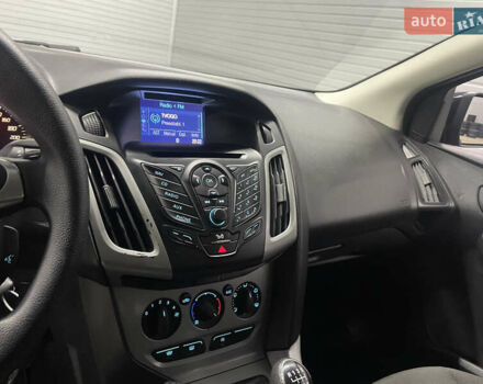 Черный Форд Фокус, объемом двигателя 1.6 л и пробегом 211 тыс. км за 7750 $, фото 36 на Automoto.ua