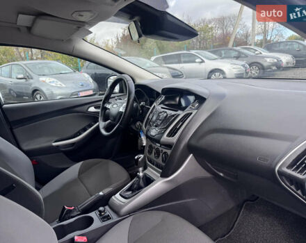 Черный Форд Фокус, объемом двигателя 1.6 л и пробегом 195 тыс. км за 7590 $, фото 34 на Automoto.ua