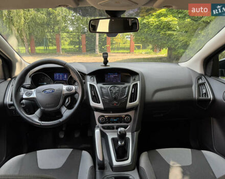 Черный Форд Фокус, объемом двигателя 1.6 л и пробегом 239 тыс. км за 8200 $, фото 20 на Automoto.ua