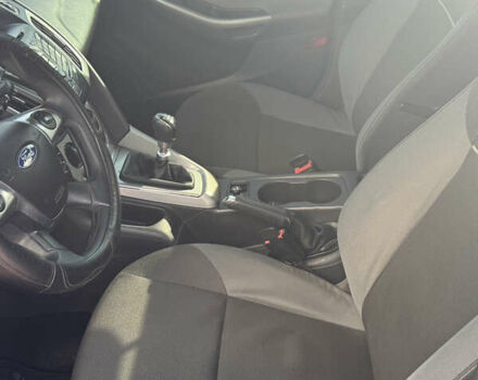 Черный Форд Фокус, объемом двигателя 1.6 л и пробегом 264 тыс. км за 6400 $, фото 9 на Automoto.ua