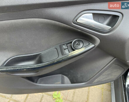 Черный Форд Фокус, объемом двигателя 1.6 л и пробегом 239 тыс. км за 8200 $, фото 11 на Automoto.ua