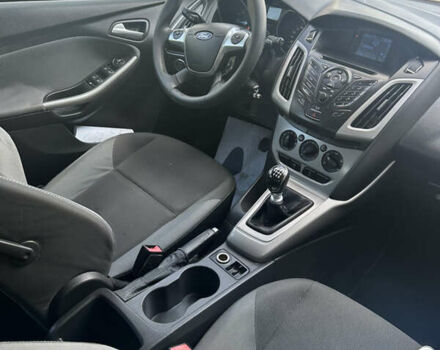 Черный Форд Фокус, объемом двигателя 1.6 л и пробегом 240 тыс. км за 7222 $, фото 9 на Automoto.ua