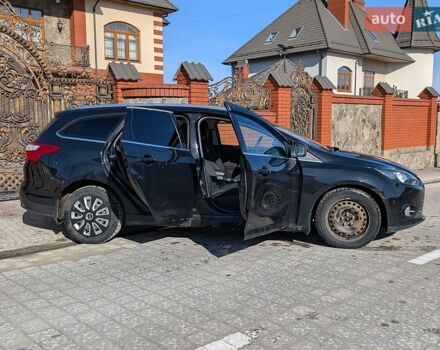 Черный Форд Фокус, объемом двигателя 1.6 л и пробегом 228 тыс. км за 7700 $, фото 9 на Automoto.ua