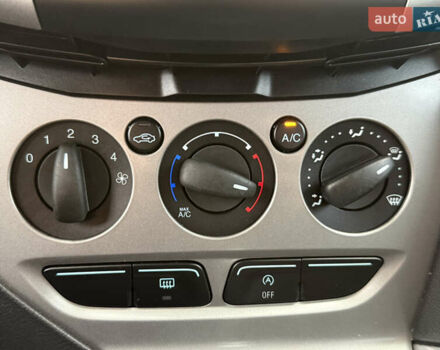 Чорний Форд Фокус, об'ємом двигуна 1.6 л та пробігом 249 тис. км за 7200 $, фото 43 на Automoto.ua