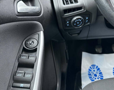 Чорний Форд Фокус, об'ємом двигуна 1.6 л та пробігом 269 тис. км за 6950 $, фото 26 на Automoto.ua