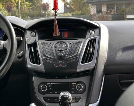 Черный Форд Фокус, объемом двигателя 1.6 л и пробегом 206 тыс. км за 9200 $, фото 11 на Automoto.ua