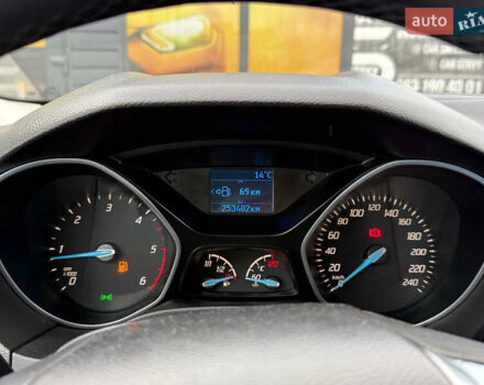 Черный Форд Фокус, объемом двигателя 1.6 л и пробегом 253 тыс. км за 6999 $, фото 50 на Automoto.ua