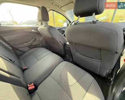 Форд Фокус 2013 у Стрые на Automoto.ua Чорний Форд Фокус, об'ємом двигуна 1.6 л та пробігом 240 тис. км за 8999 $, фото 35 на Automoto.ua